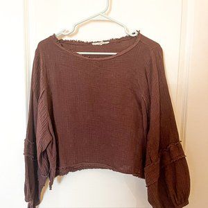 Long sleeve crop top